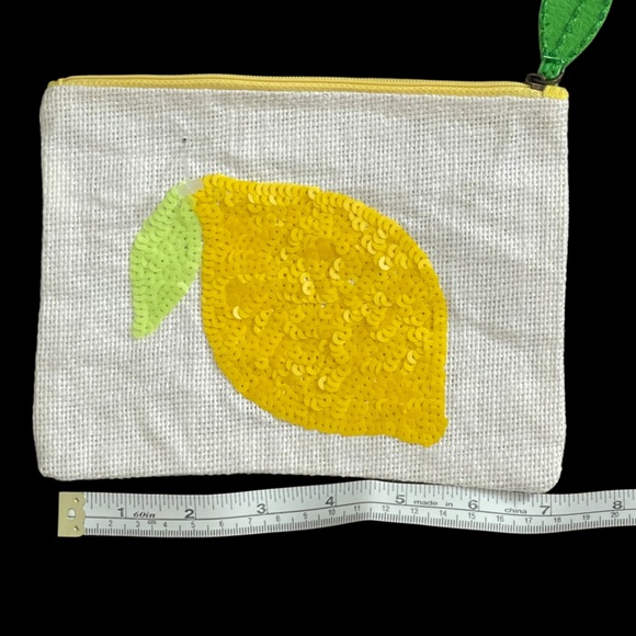 Two’s Company Jute Lemon 🍋 sequence Makeup Accessory bag NWOT - Picture 3 of 6